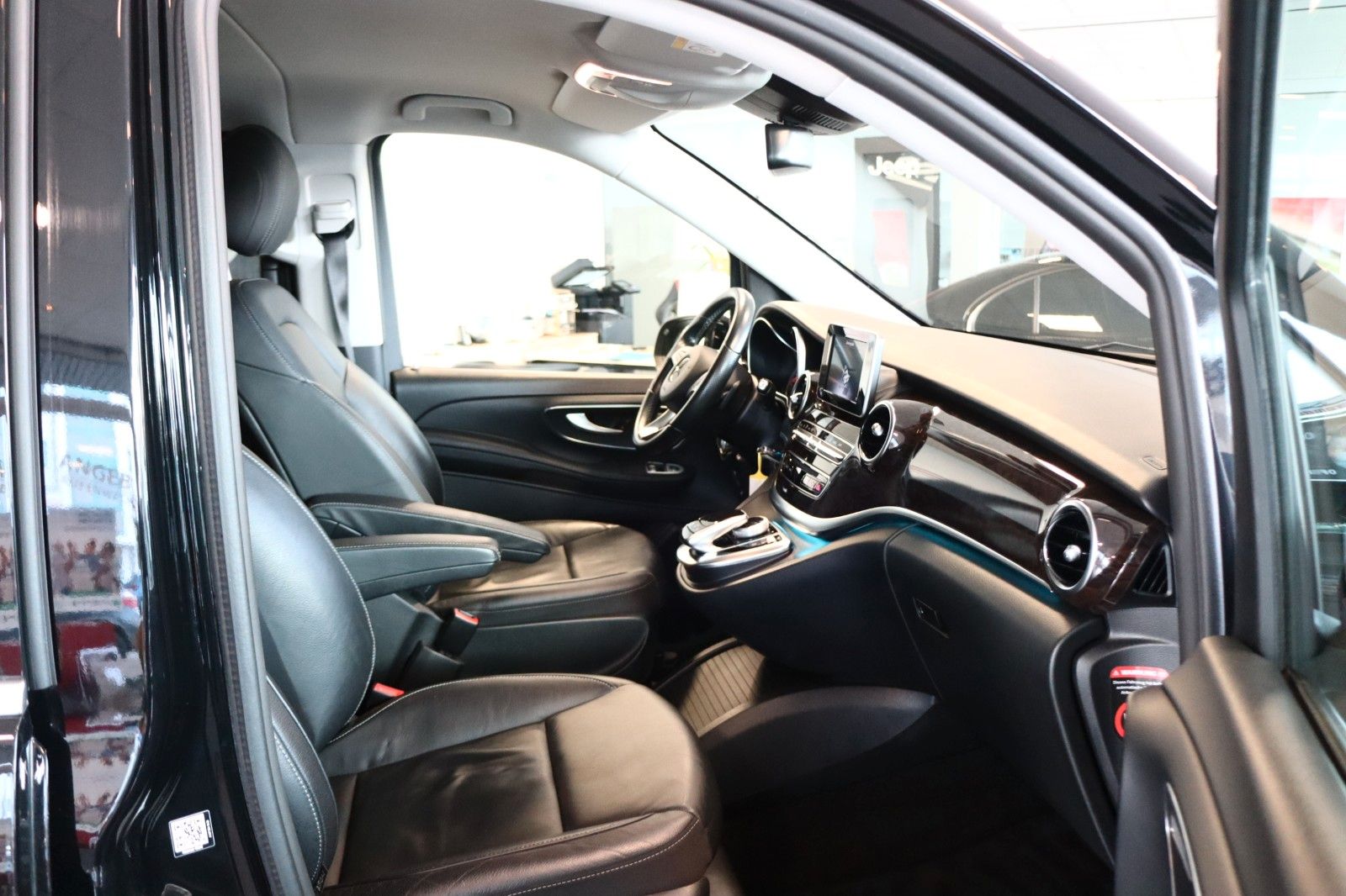 Mercedes-Benz V 250 d AVANTGARDE extra lang 8-SITZR./VOLLEDER foto 18