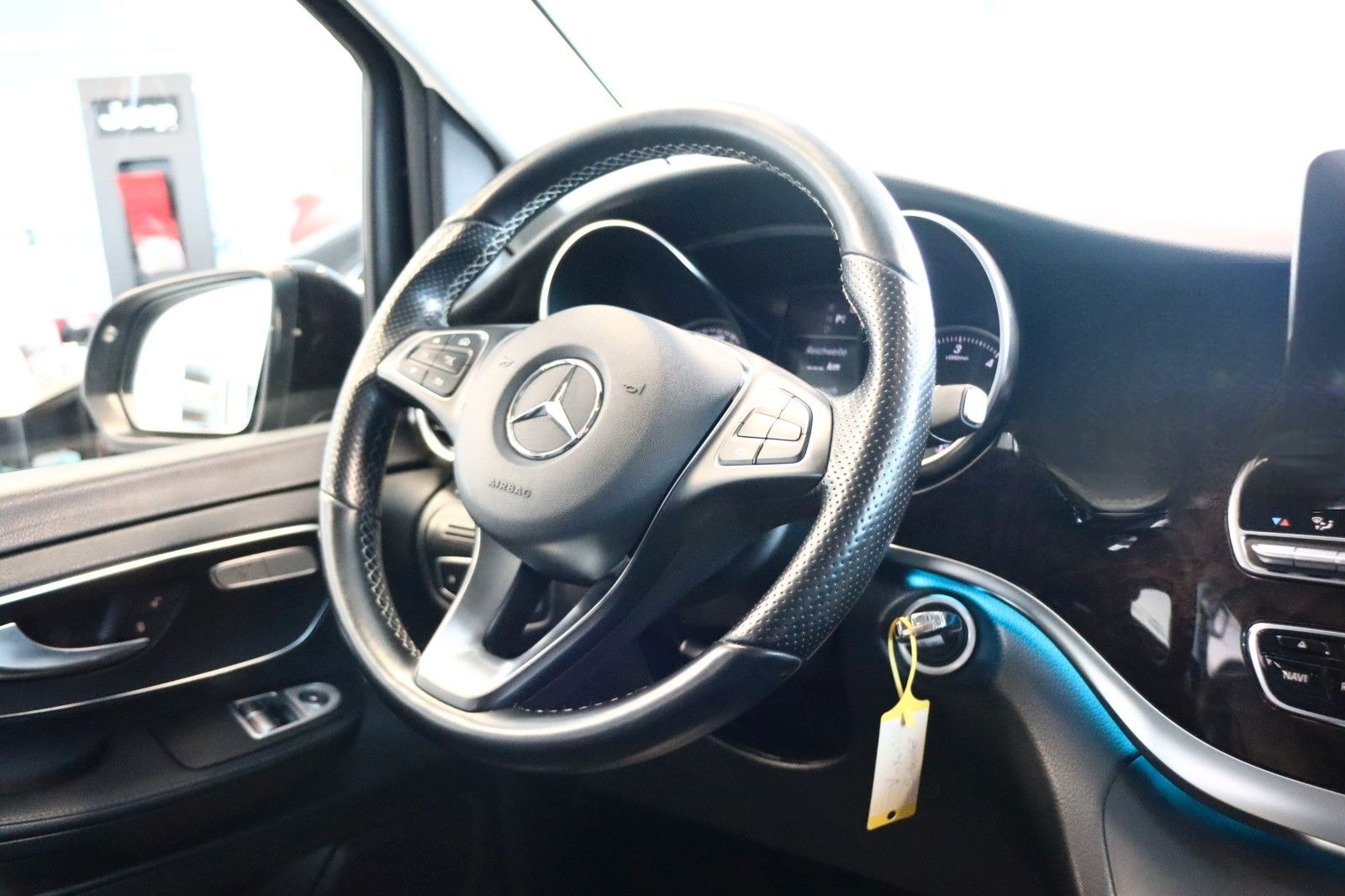 Mercedes-Benz V 250 d AVANTGARDE extra lang 8-SITZR./VOLLEDER foto 19