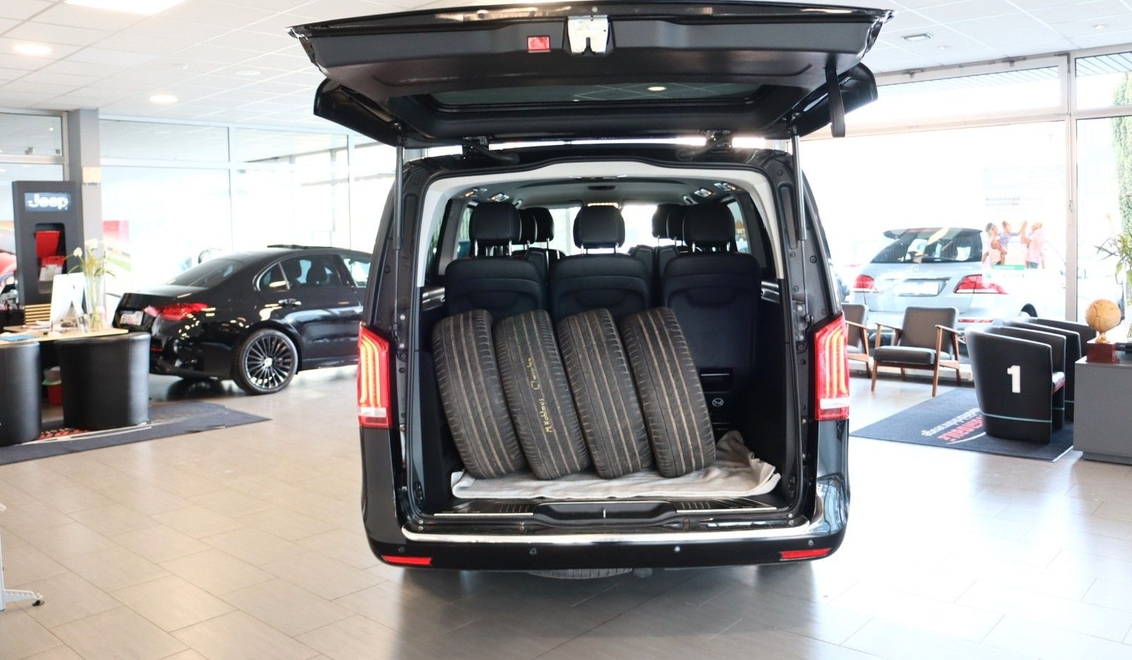 Mercedes-Benz V 250 d AVANTGARDE extra lang 8-SITZR./VOLLEDER foto 20