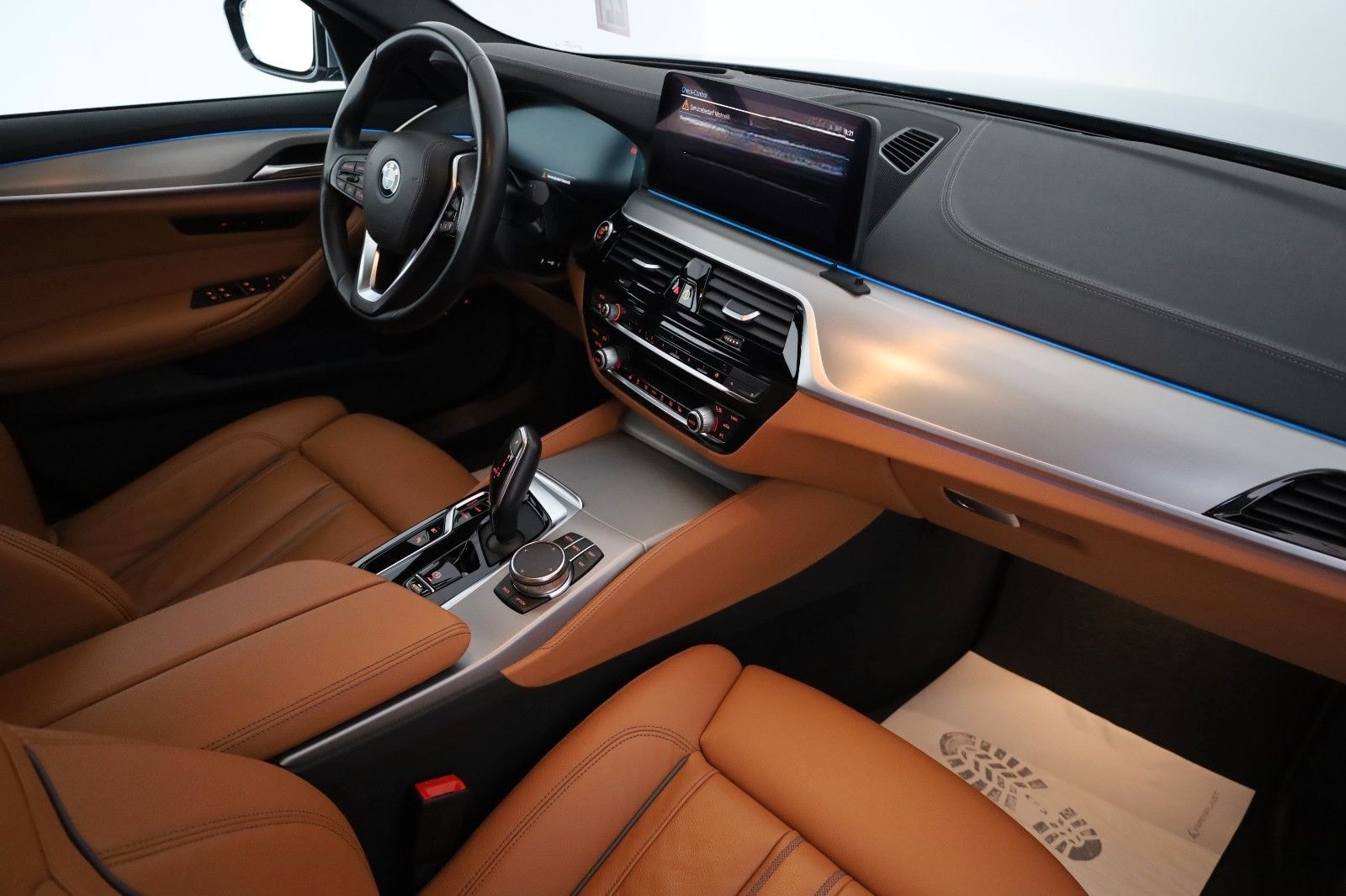 BMW 530 e Luxury Line Lim.,Leder,Kamera,HUD,Panorama foto 3