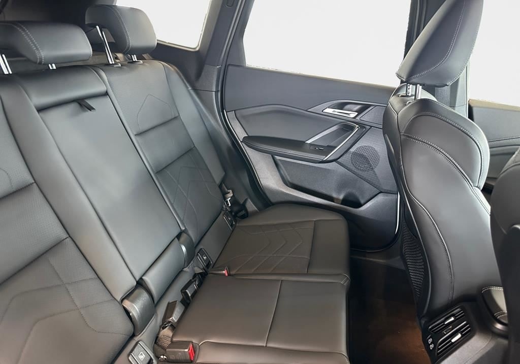 BMW X1 sDrive20i Aut M Sport AHK+Lenkradhzg+Driv.Ass foto 16