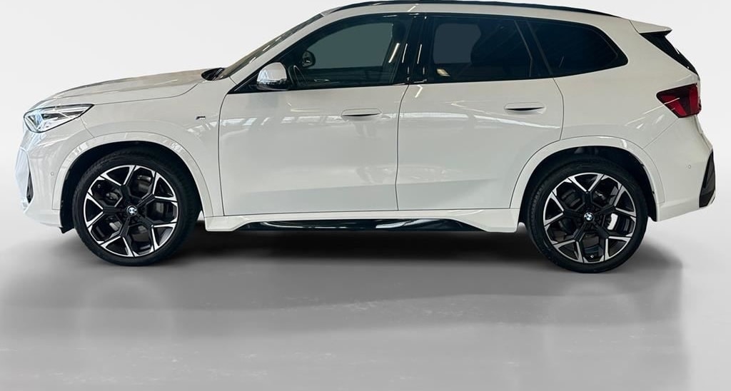 BMW X1 sDrive20i Aut M Sport AHK+Lenkradhzg+Driv.Ass foto 6