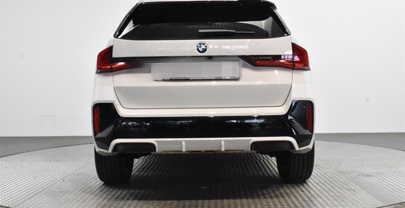 BMW X1 sDrive20i Aut M Sport AHK+Lenkradhzg+Driv.Ass foto 10