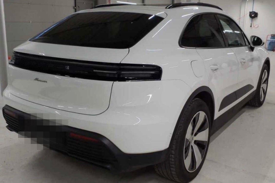 Porsche Macan Electric Basis*PASM*Panorama*Dachreling* foto 3