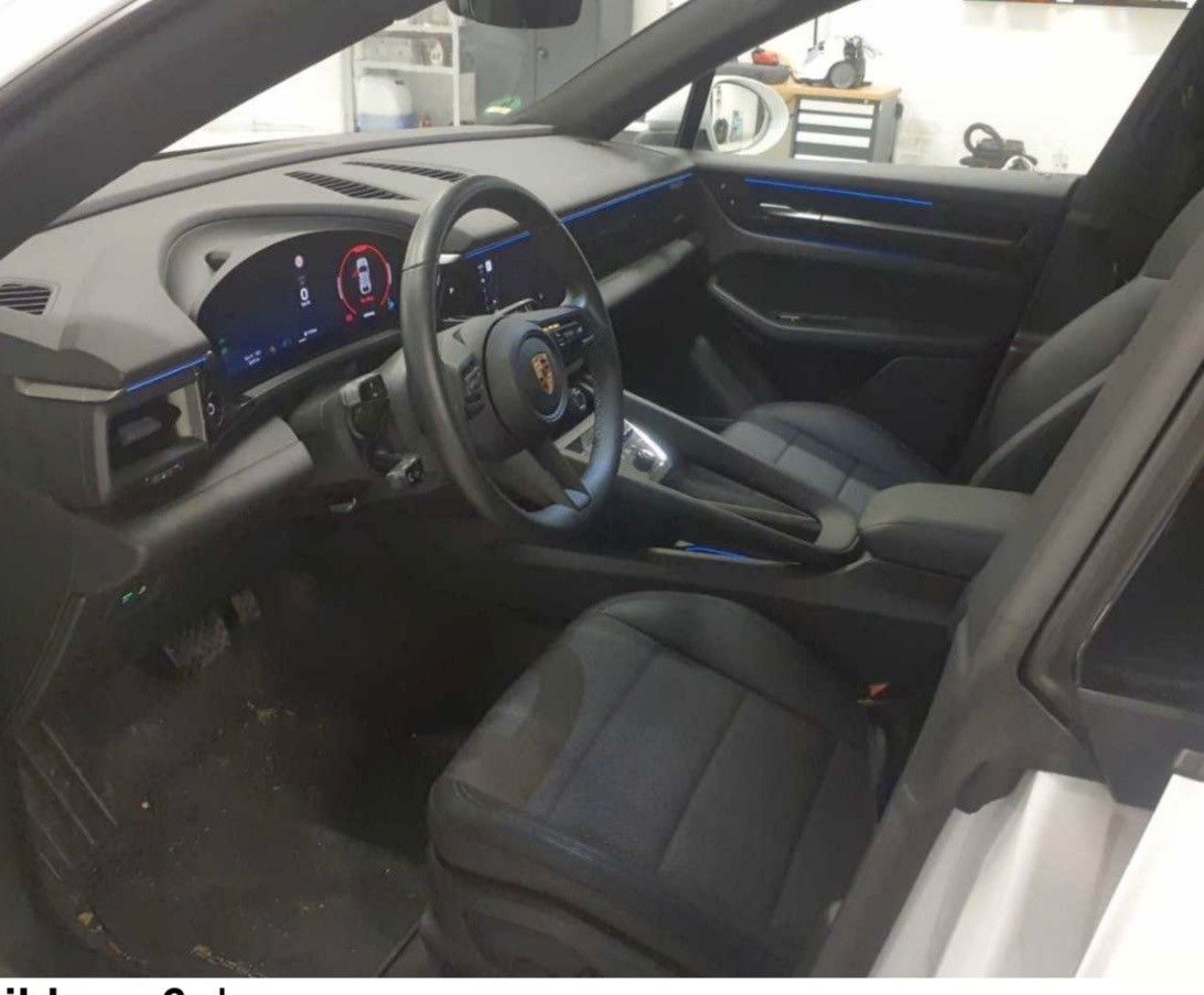 Porsche Macan Electric Basis*PASM*Panorama*Dachreling* foto 6