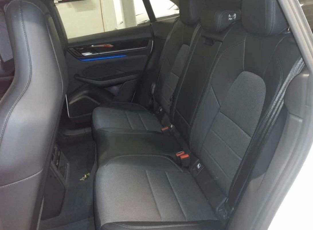 Porsche Macan Electric Basis*PASM*Panorama*Dachreling* foto 7