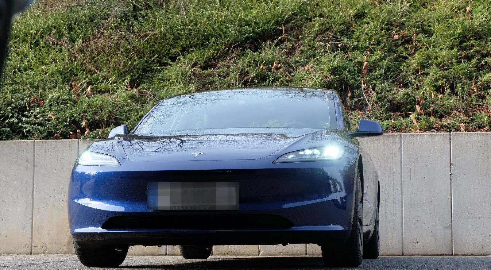 Tesla RWD Highland Autopilot4 Premiumconnect Neuwertig foto 1