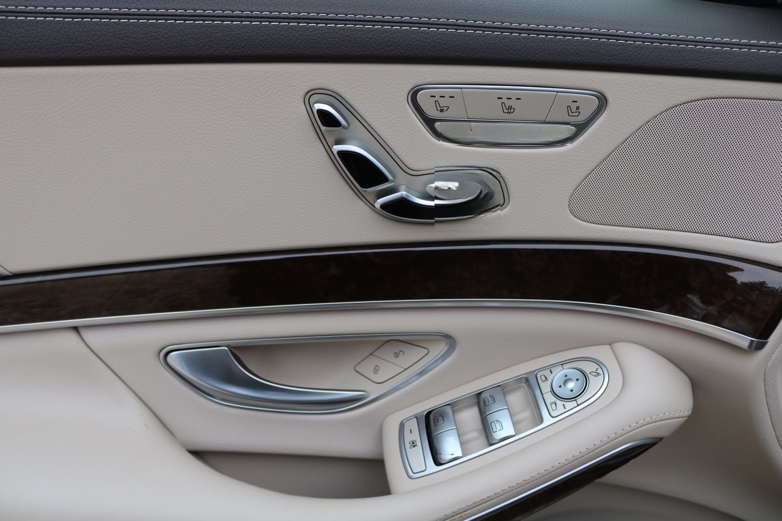 Mercedes-Benz S 500 4Matic V8 AMG Line** foto 12