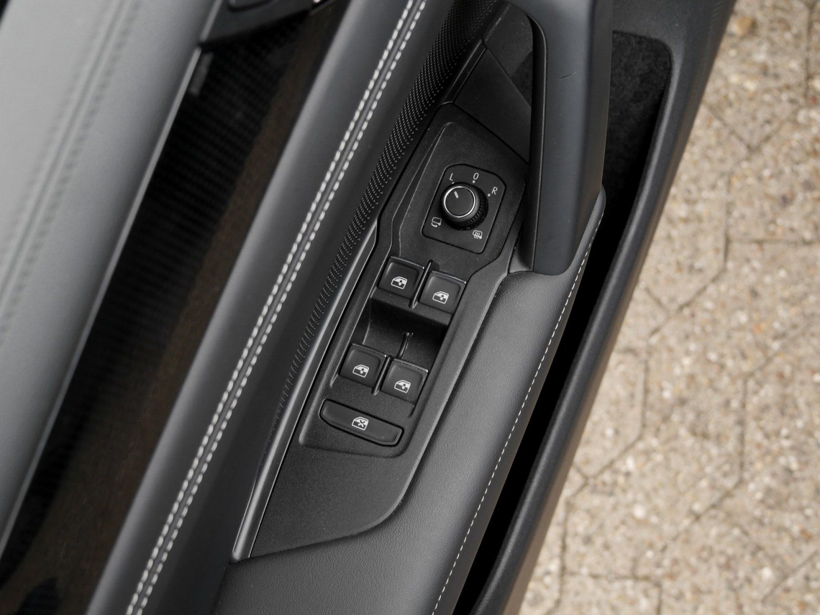 Volkswagen Tiguan GOAL 1.5 eTSI DSG IQ.Light Navi AHK AreaV foto 12