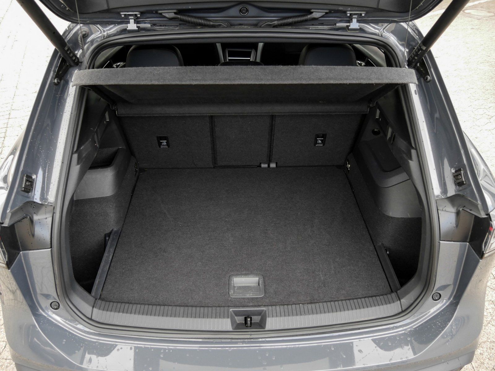 Volkswagen Tiguan GOAL 1.5 eTSI DSG IQ.Light Navi AHK AreaV foto 14