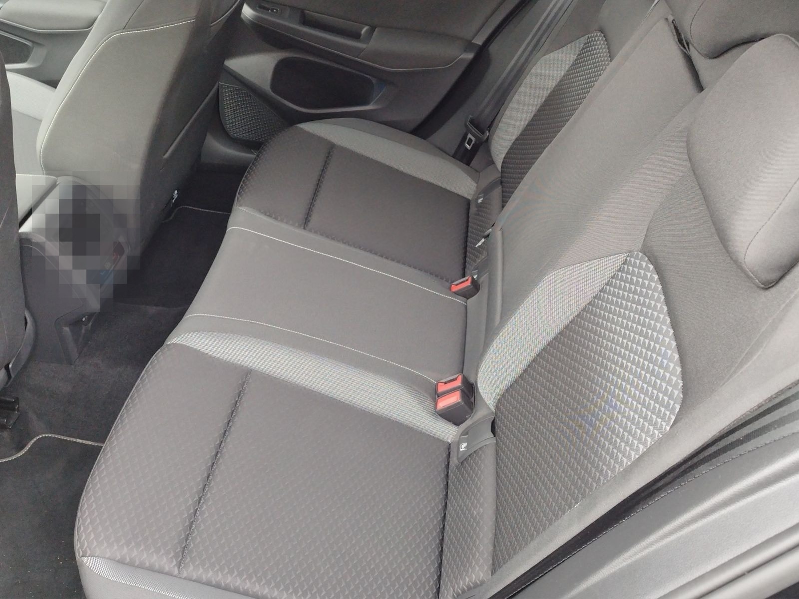 Volkswagen Golf VIII Active 1.5 TSI AHK/LED+/RFK/SHZ/DAB+ foto 11