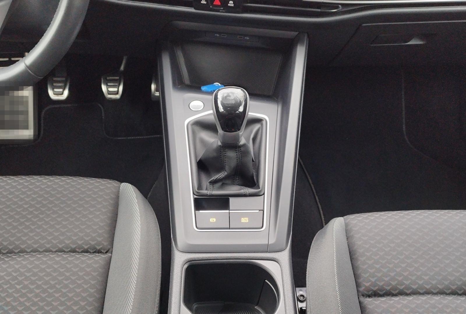 Volkswagen Golf VIII Active 1.5 TSI AHK/LED+/RFK/SHZ/DAB+ foto 10