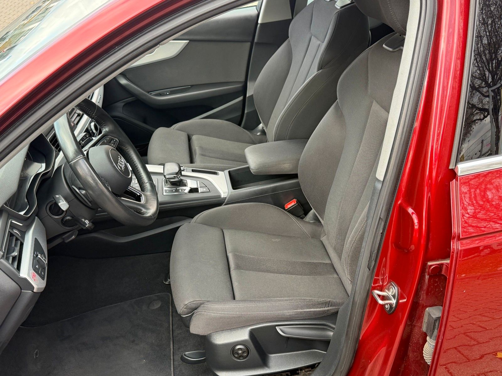 Audi A4 2.0 40 TDI quattro*S.TRONIK*SPORT*MMI.NAVI* foto 12