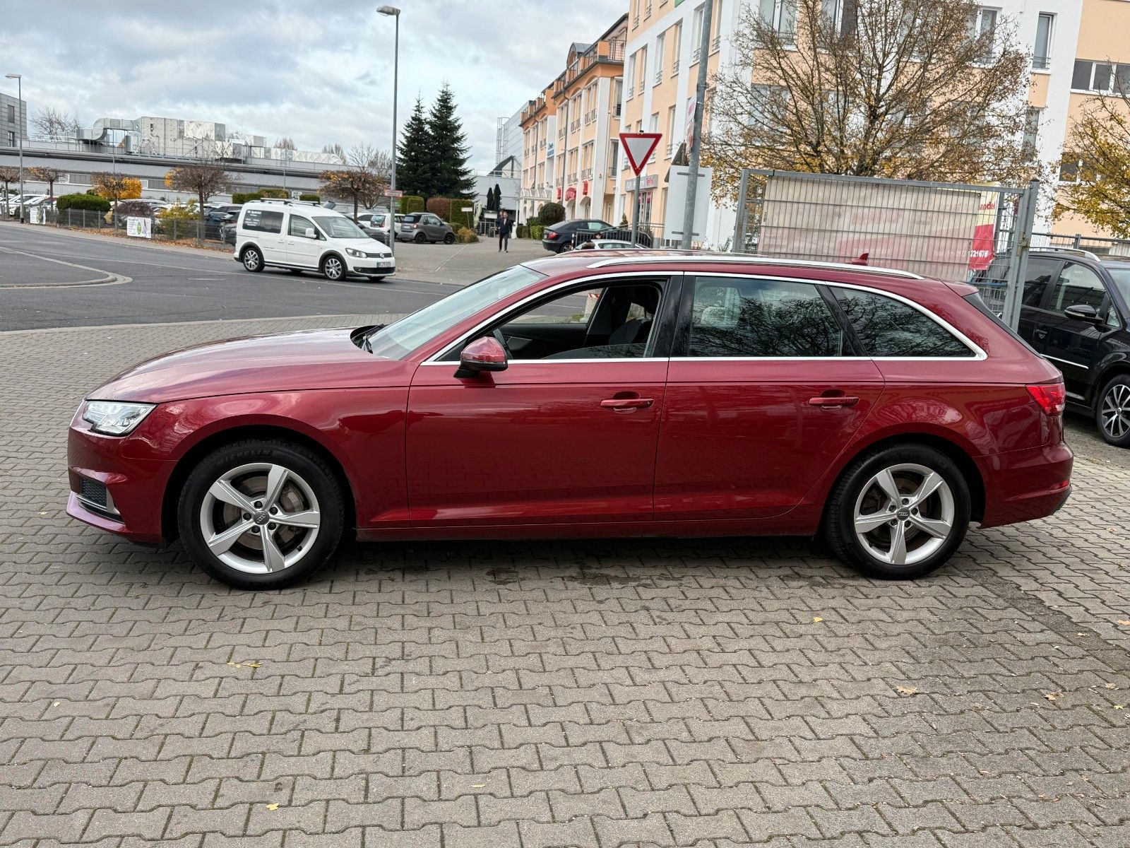 Audi A4 2.0 40 TDI quattro*S.TRONIK*SPORT*MMI.NAVI* foto 4