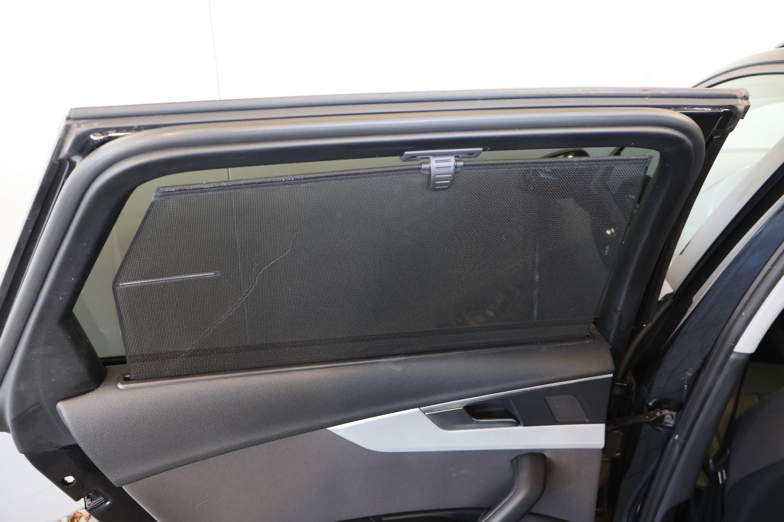 Audi A4 Avant 35 TFSI CARPLAY+FRONT+KEY+LED+17" foto 13