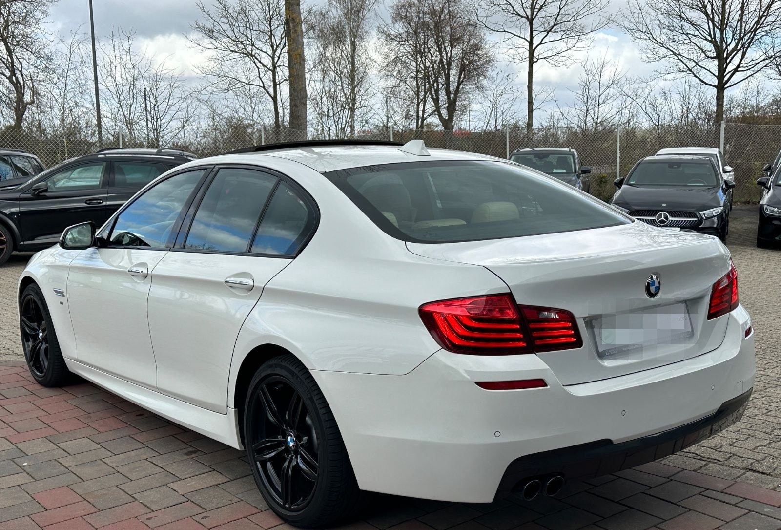 BMW 530d M Sport*NAVI*LEDER*VOLL-LED*HUD*SHD*R-CAM* foto 4