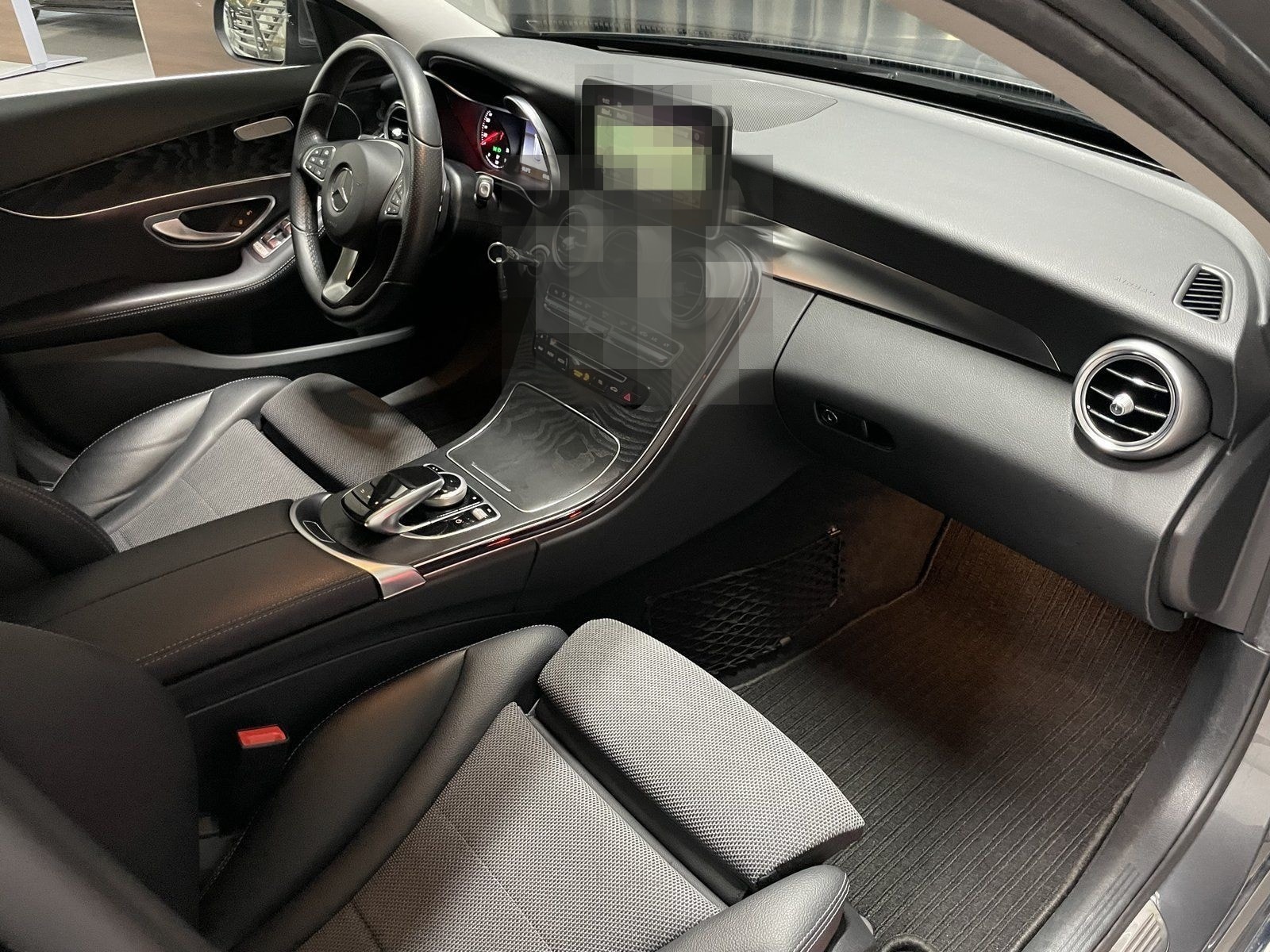 Mercedes-Benz C 350 e T Avantgarde Pano/Distr./COMAND/Totw/LED foto 6