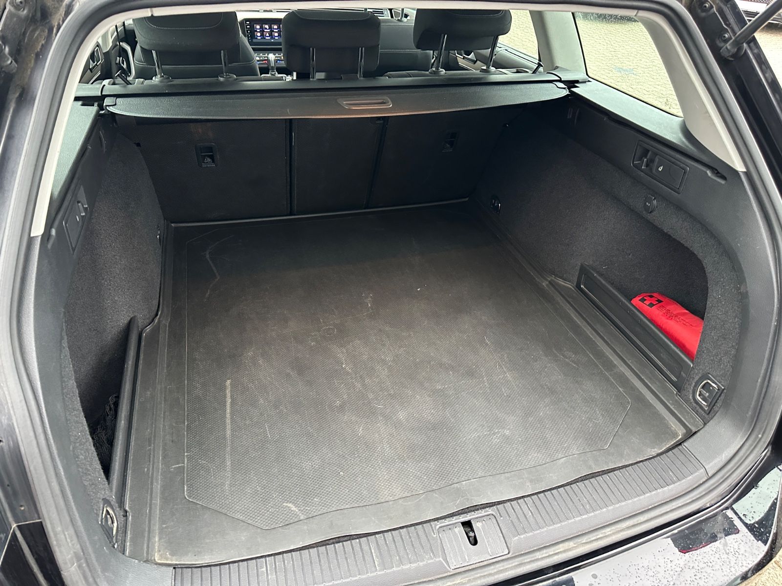 Volkswagen Passat 2.0 TDI DSG Variant Business*PANO*R-CAM* foto 11