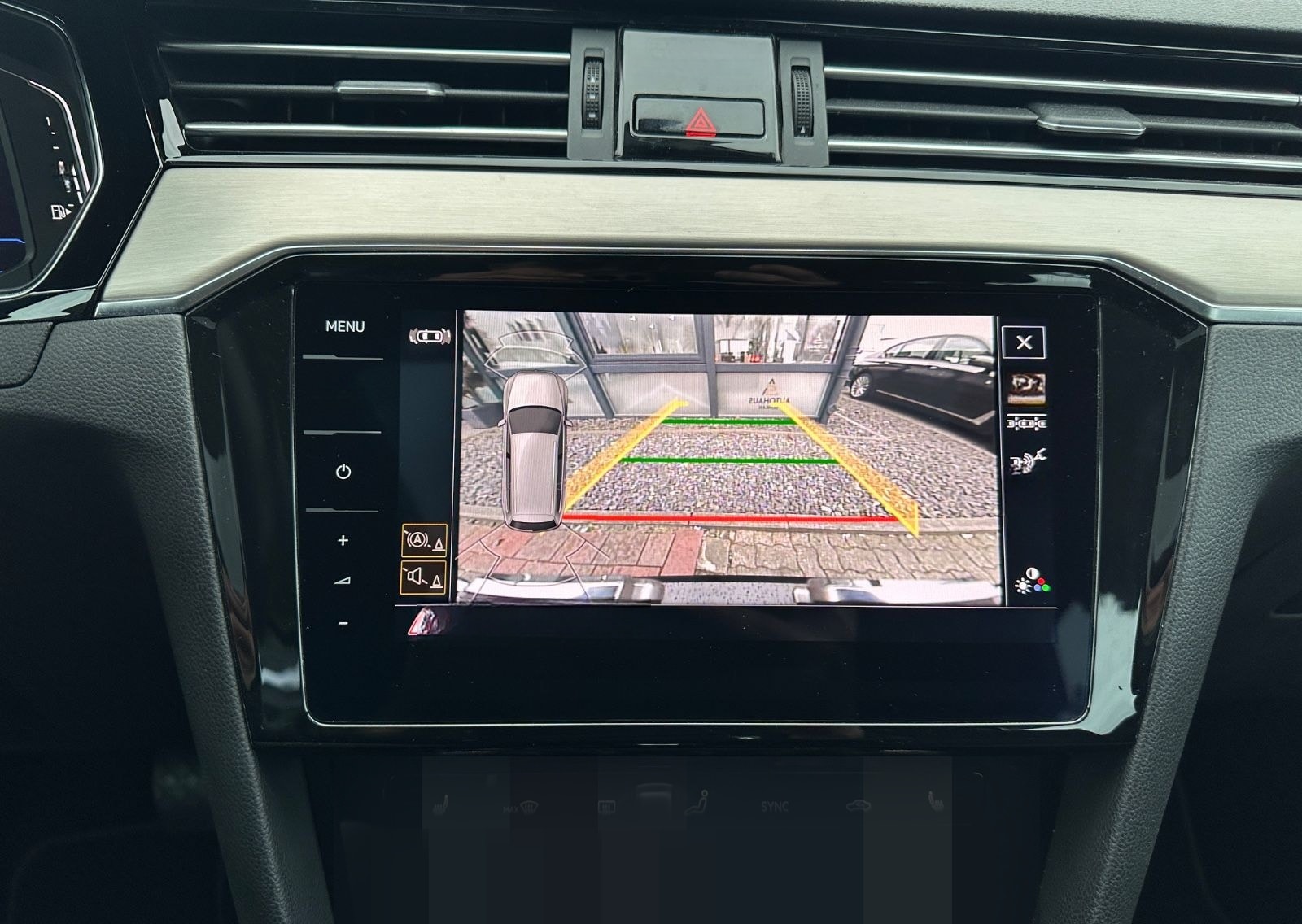 Volkswagen Passat 2.0 TDI DSG Variant Business*PANO*R-CAM* foto 25