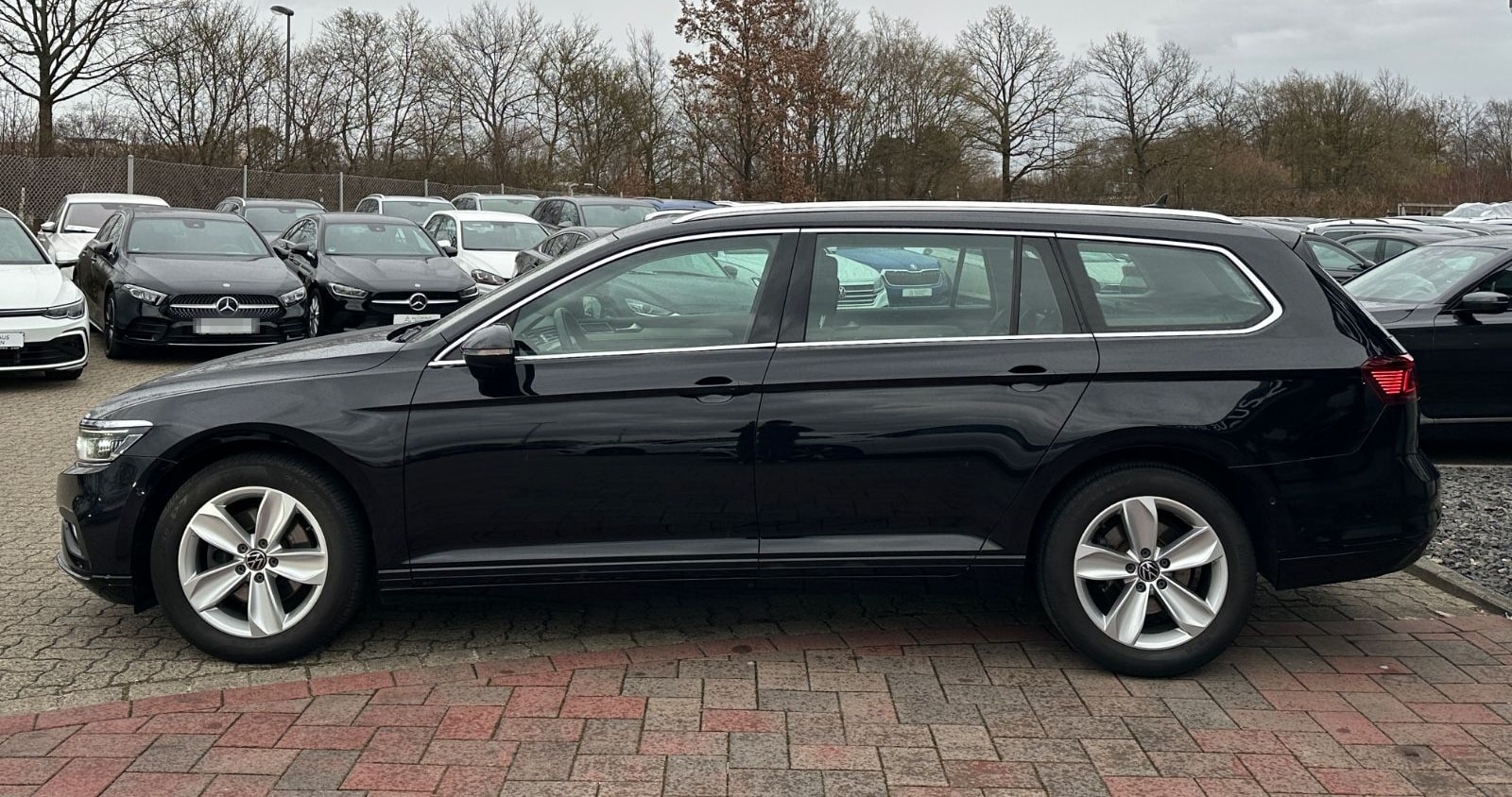 Volkswagen Passat 2.0 TDI DSG Variant Business*PANO*R-CAM* foto 7