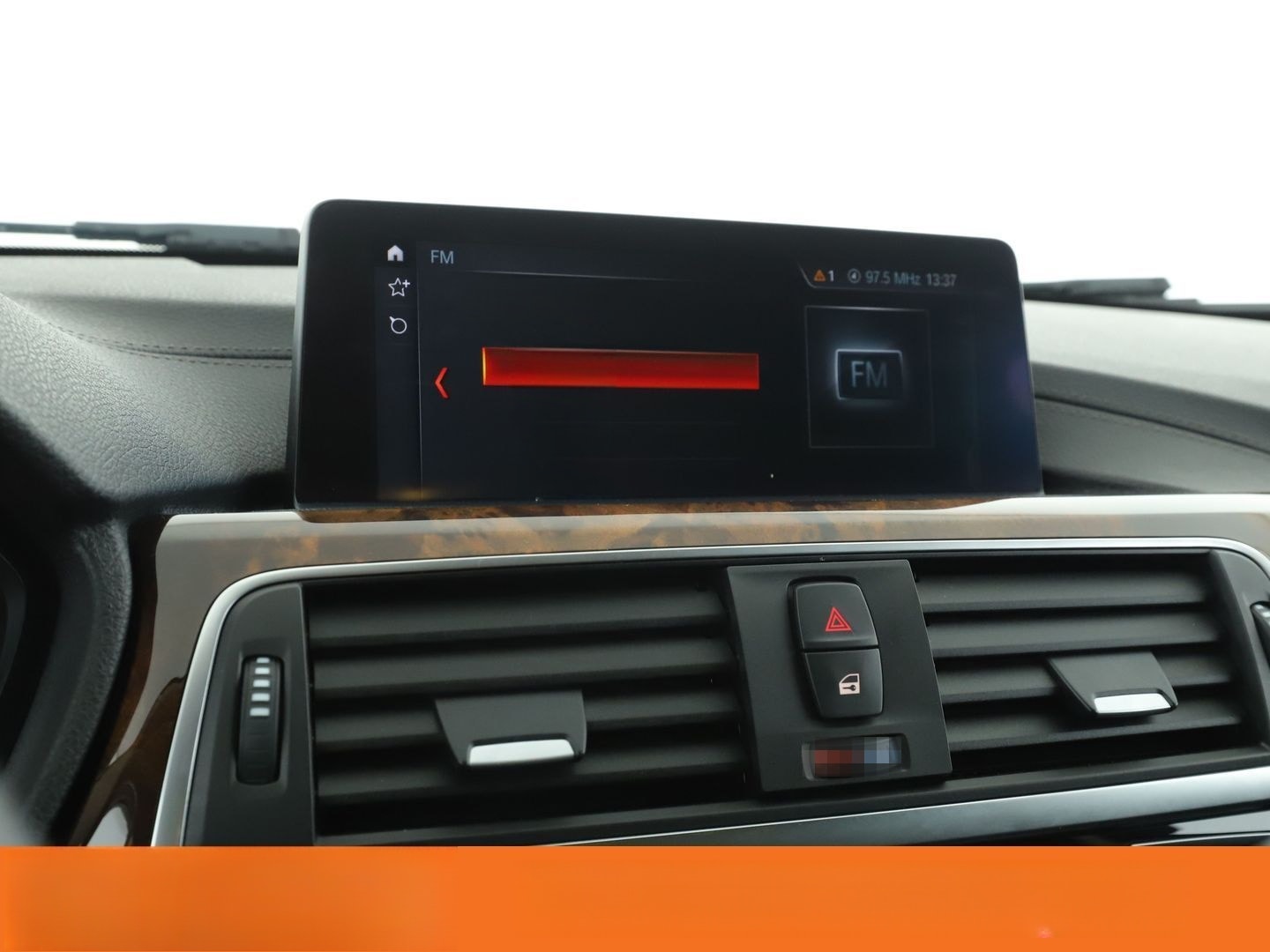 BMW 3er 320i Sport Line Aut.*NAVI*HEAD-UP*LED*TEMPO* foto 13