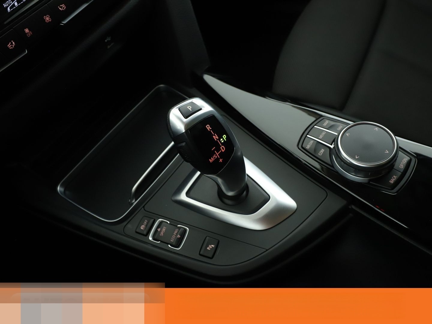 BMW 3er 320i Sport Line Aut.*NAVI*HEAD-UP*LED*TEMPO* foto 16