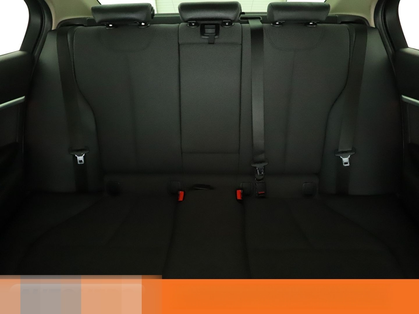 BMW 3er 320i Sport Line Aut.*NAVI*HEAD-UP*LED*TEMPO* foto 21