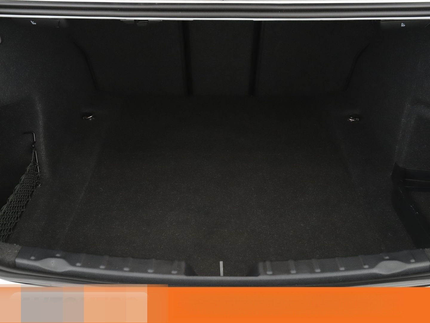 BMW 3er 320i Sport Line Aut.*NAVI*HEAD-UP*LED*TEMPO* foto 10