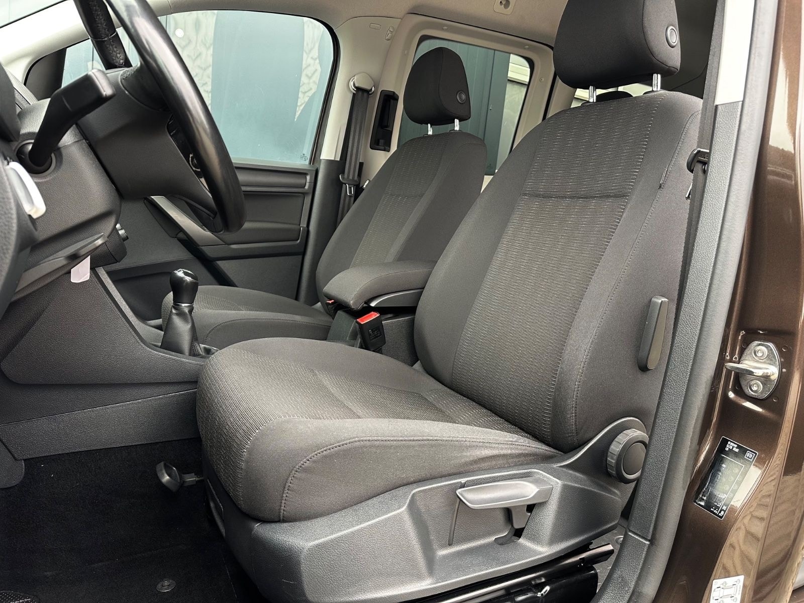 Volkswagen Caddy Maxi 2.0TDI 4Mot Comfort*7Sitz*Xen*AHK*SHZ foto 10