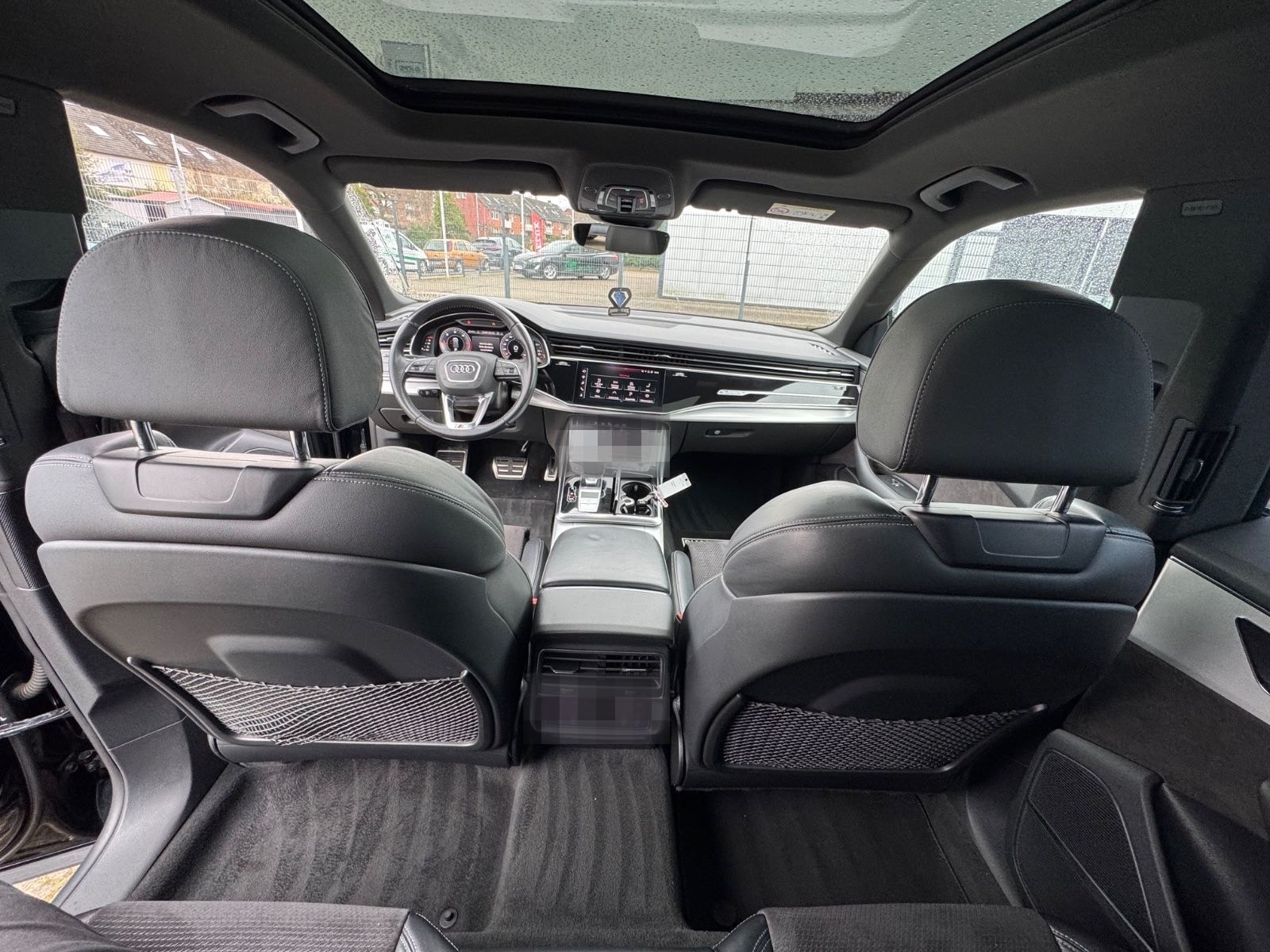 Audi Q8 50 TDI quattro foto 13