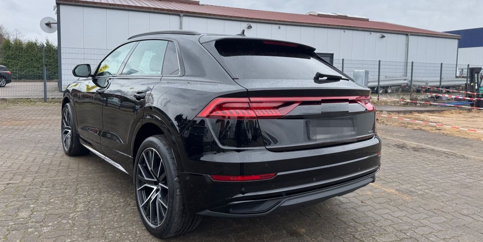 Audi Q8 50 TDI quattro foto 3