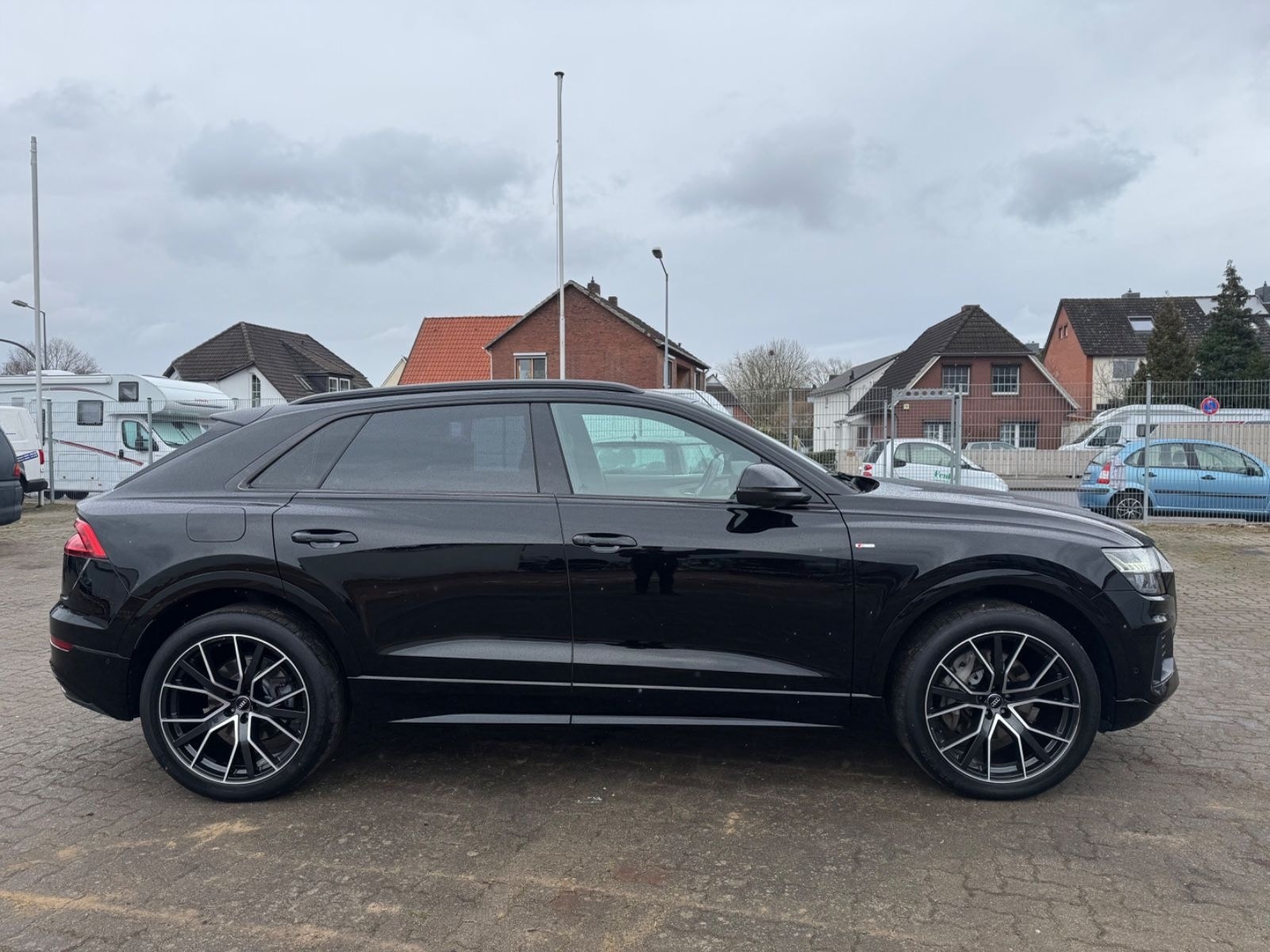 Audi Q8 50 TDI quattro foto 6