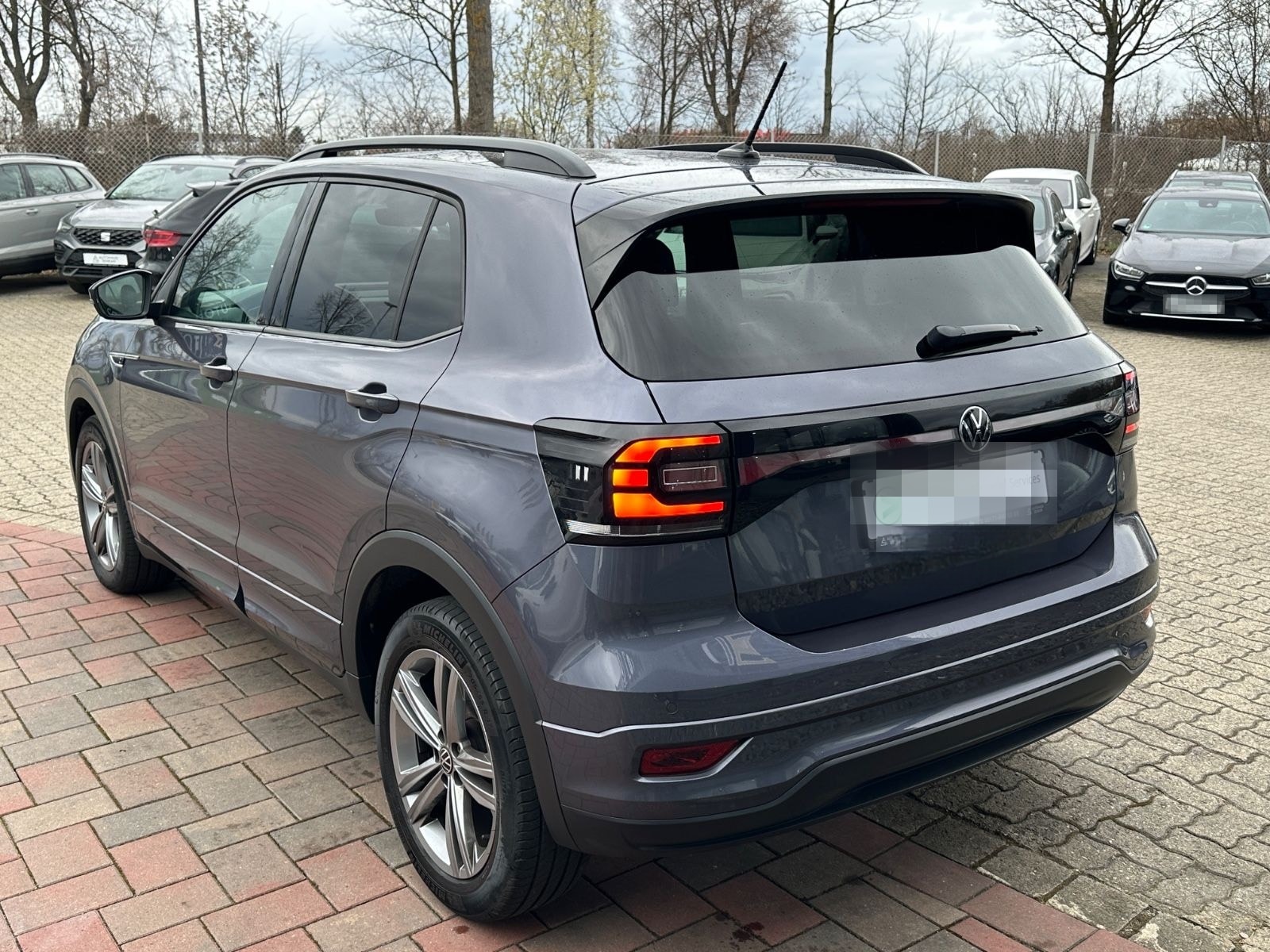 Volkswagen T-Cross 1.5 TSI DSG R-LINE*VIRTUAL*R-CAM*ACC*NAV foto 4