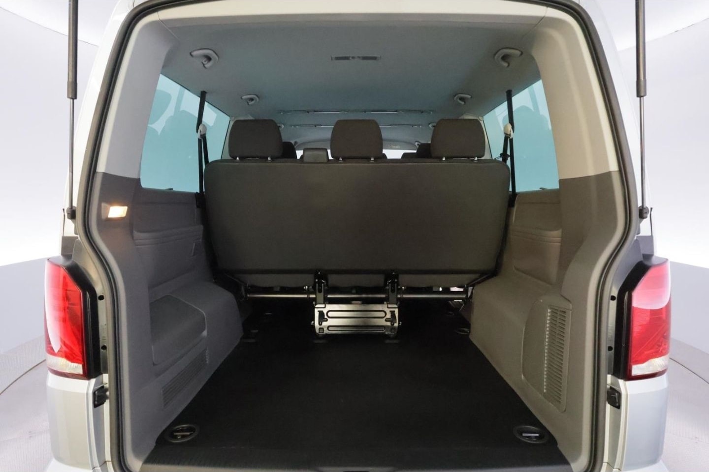 Volkswagen Transporter T6.1 2.0TDI Caravelle lang 9-SITZE+K foto 14