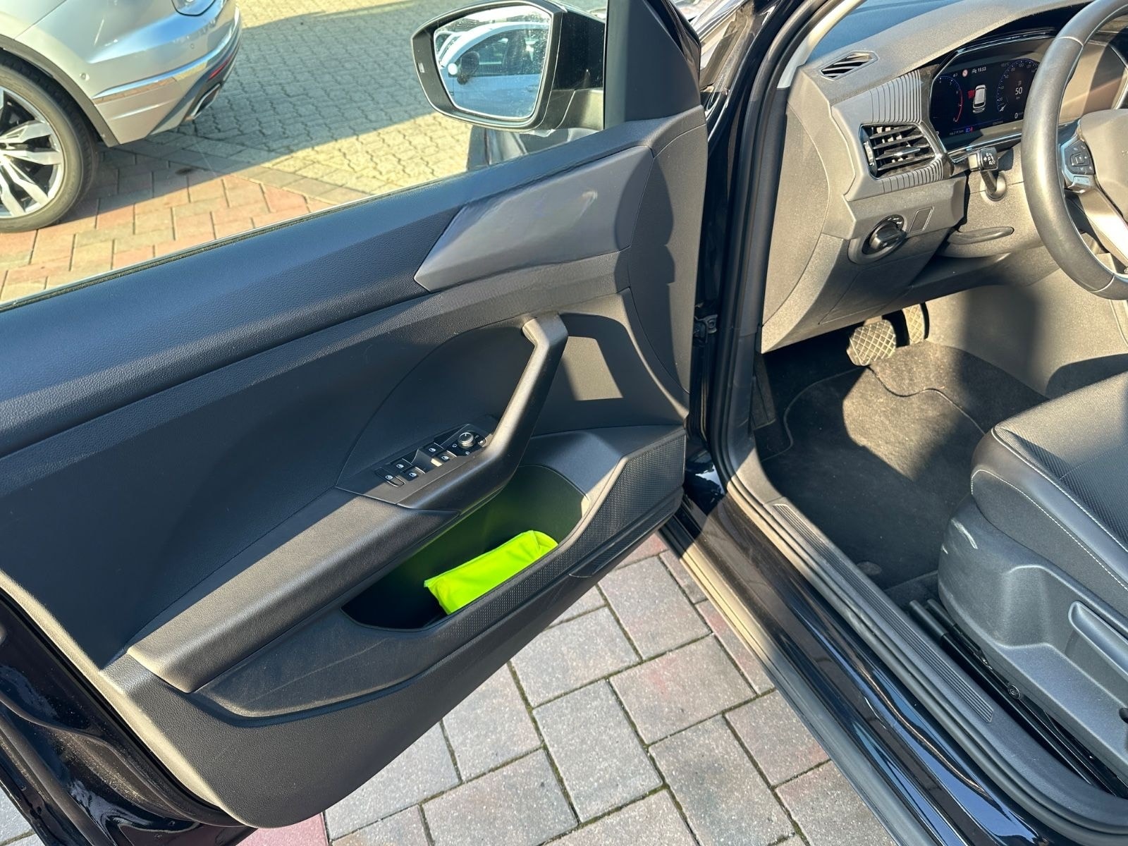 Volkswagen T-Cross 1.0 TSI DSG R-LINE*VIRTUAL*ACC*LED*NAVI* foto 16