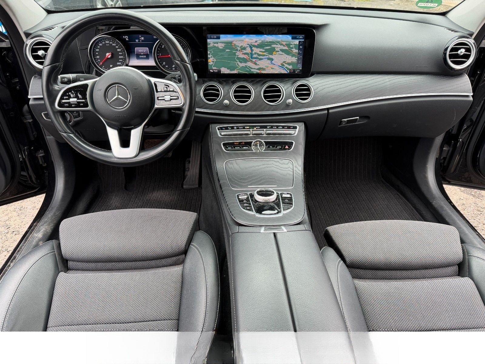 Mercedes-Benz E 220 d Avantgarde Navi Schiebedach LED foto 11