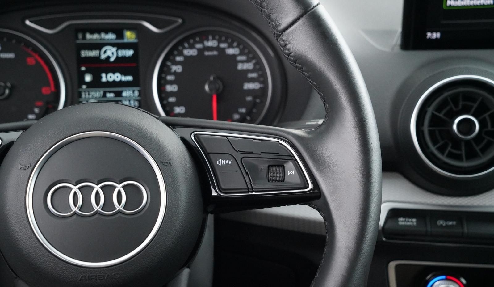 Audi Q2 ADVANCED 35TDI S-TRONIC SCHECKHEFTGEPFLEGT foto 15