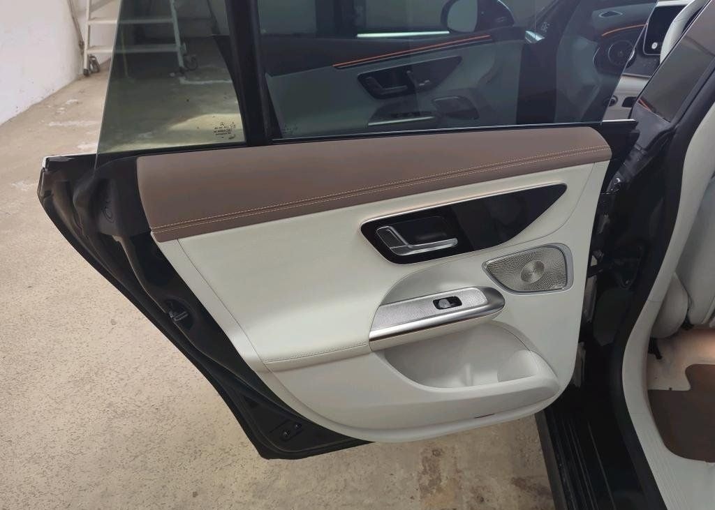 Mercedes-Benz EQE 300 89kWh AMG Line Airmatic Burmester 360° foto 12