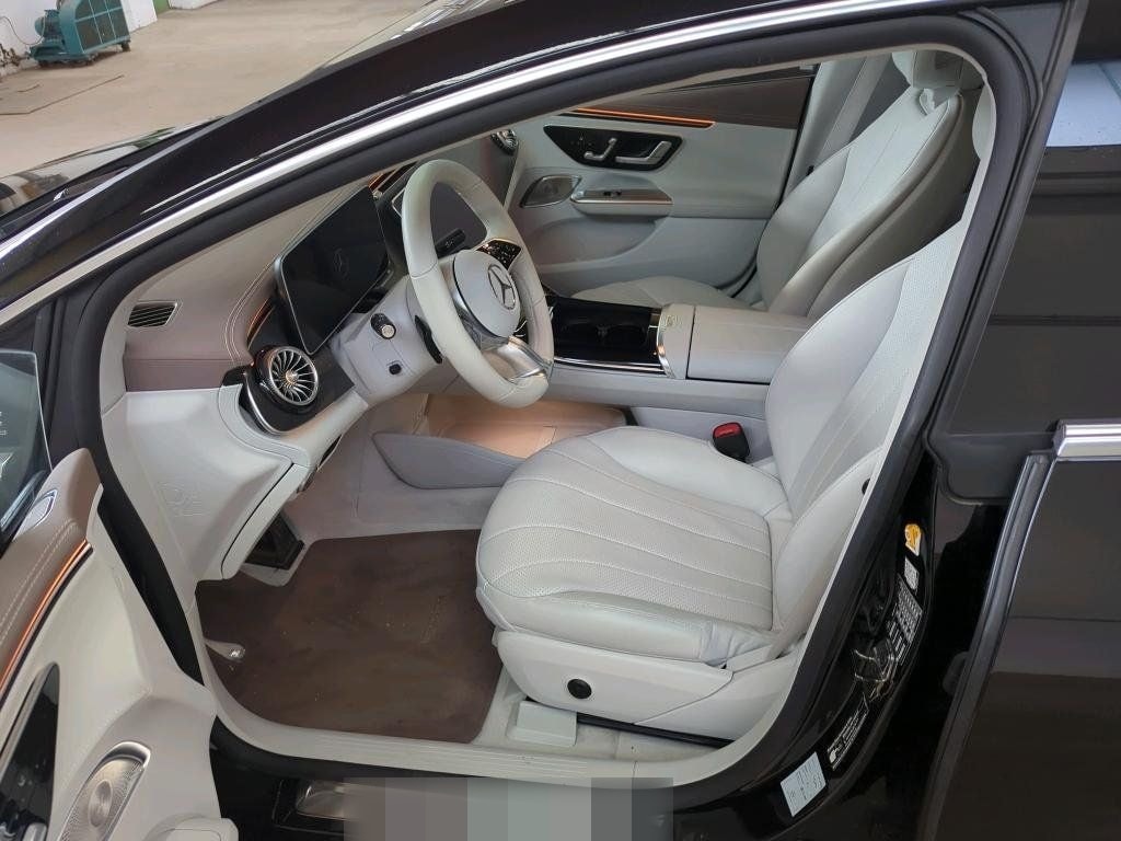 Mercedes-Benz EQE 300 89kWh AMG Line Airmatic Burmester 360° foto 9