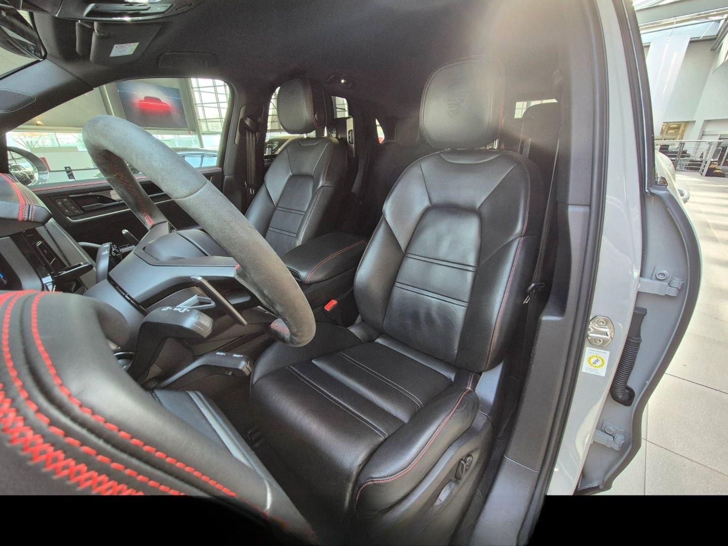 Porsche Cayenne S foto 15