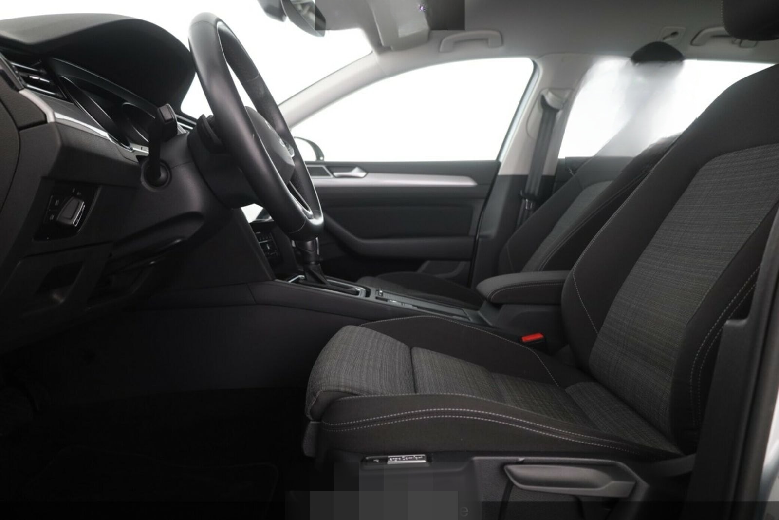 Volkswagen Passat Variant 2.0 TDI Business #AHK#LED#ACC#SHZ foto 12