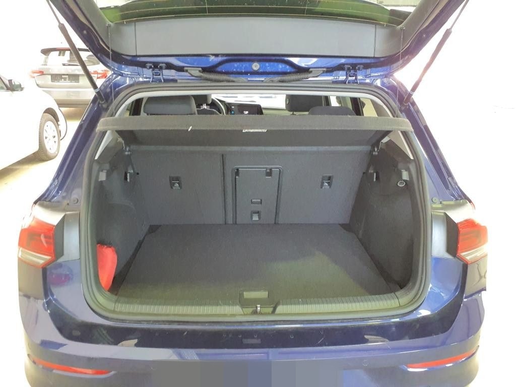 Volkswagen Golf VIII Lim. Life 2.0TDI foto 5