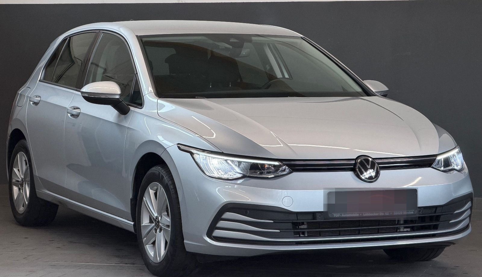 Volkswagen Golf 2.0 TDI Life/KAMERA/PDC/LED/ACC/NAVI/1.Hand foto 1