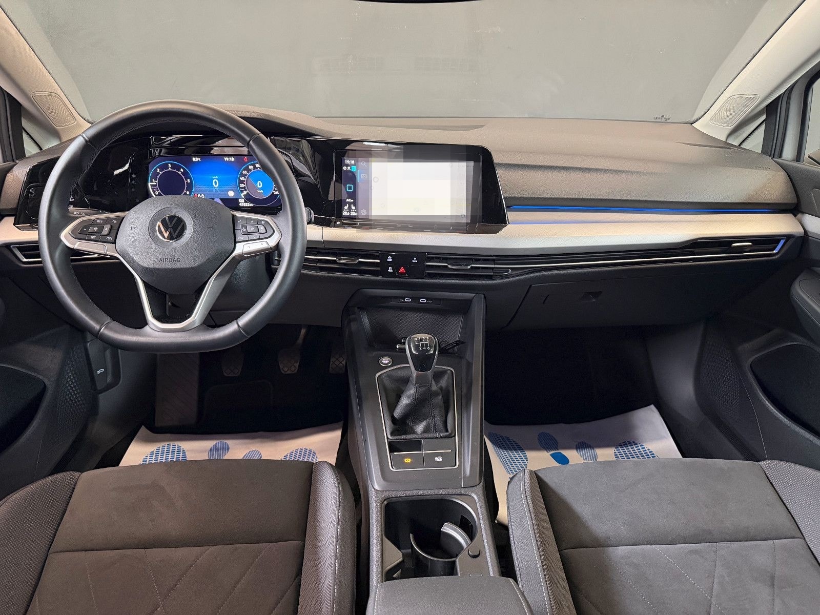 Volkswagen Golf 2.0 TDI Life/KAMERA/PDC/LED/ACC/NAVI/1.Hand foto 13