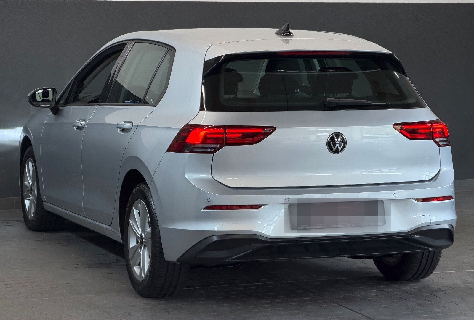 Volkswagen Golf 2.0 TDI Life/KAMERA/PDC/LED/ACC/NAVI/1.Hand foto 4