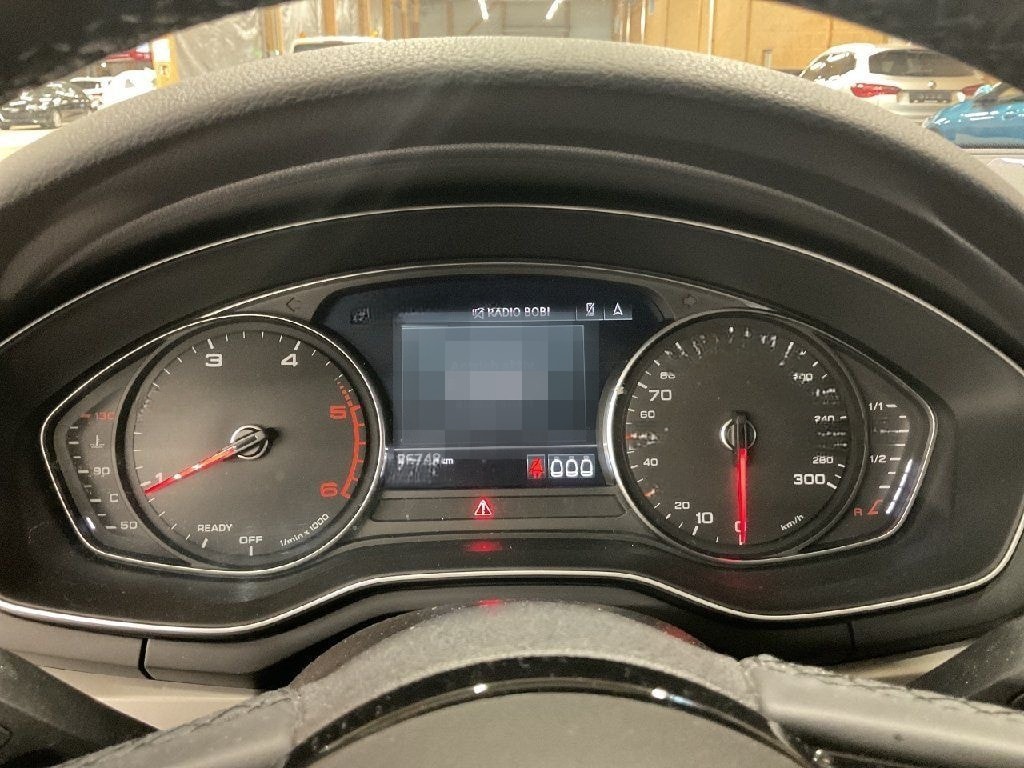 Audi A4 30 2.0 TDI Avant advanced 360° AHK El.Heckkl. foto 9