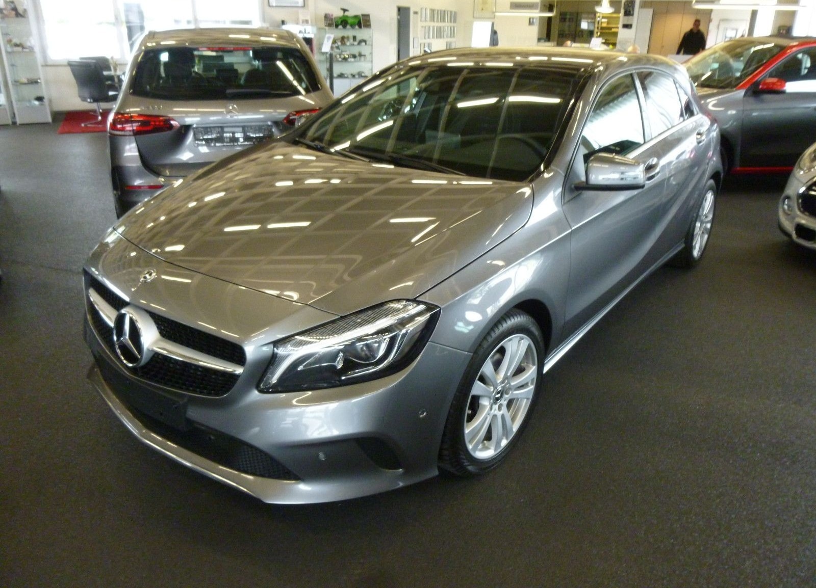 Mercedes-Benz A 220CDI,Kamera,Panodach,Totw.LED,Navigation foto 4