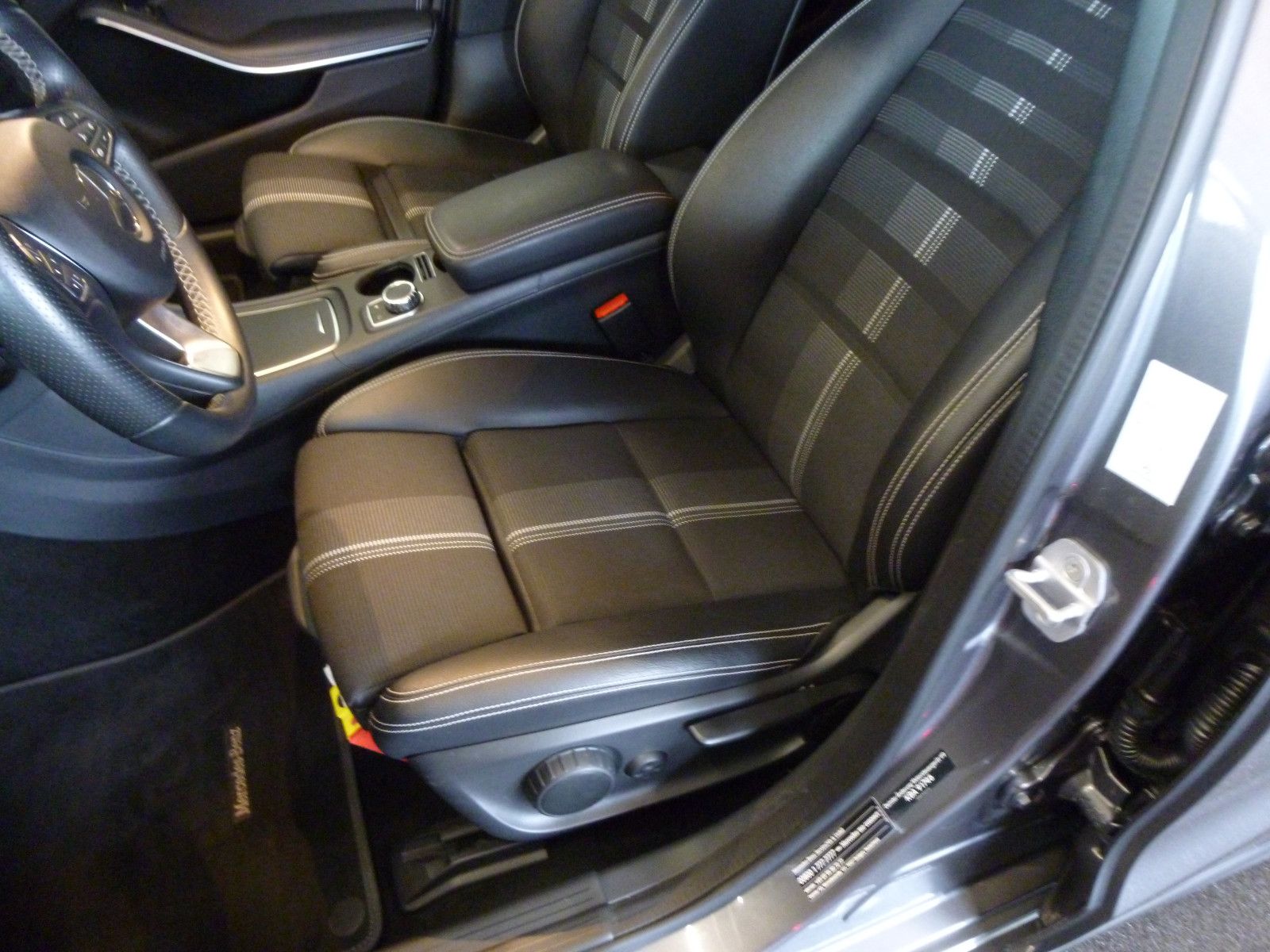 Mercedes-Benz A 220CDI,Kamera,Panodach,Totw.LED,Navigation foto 9