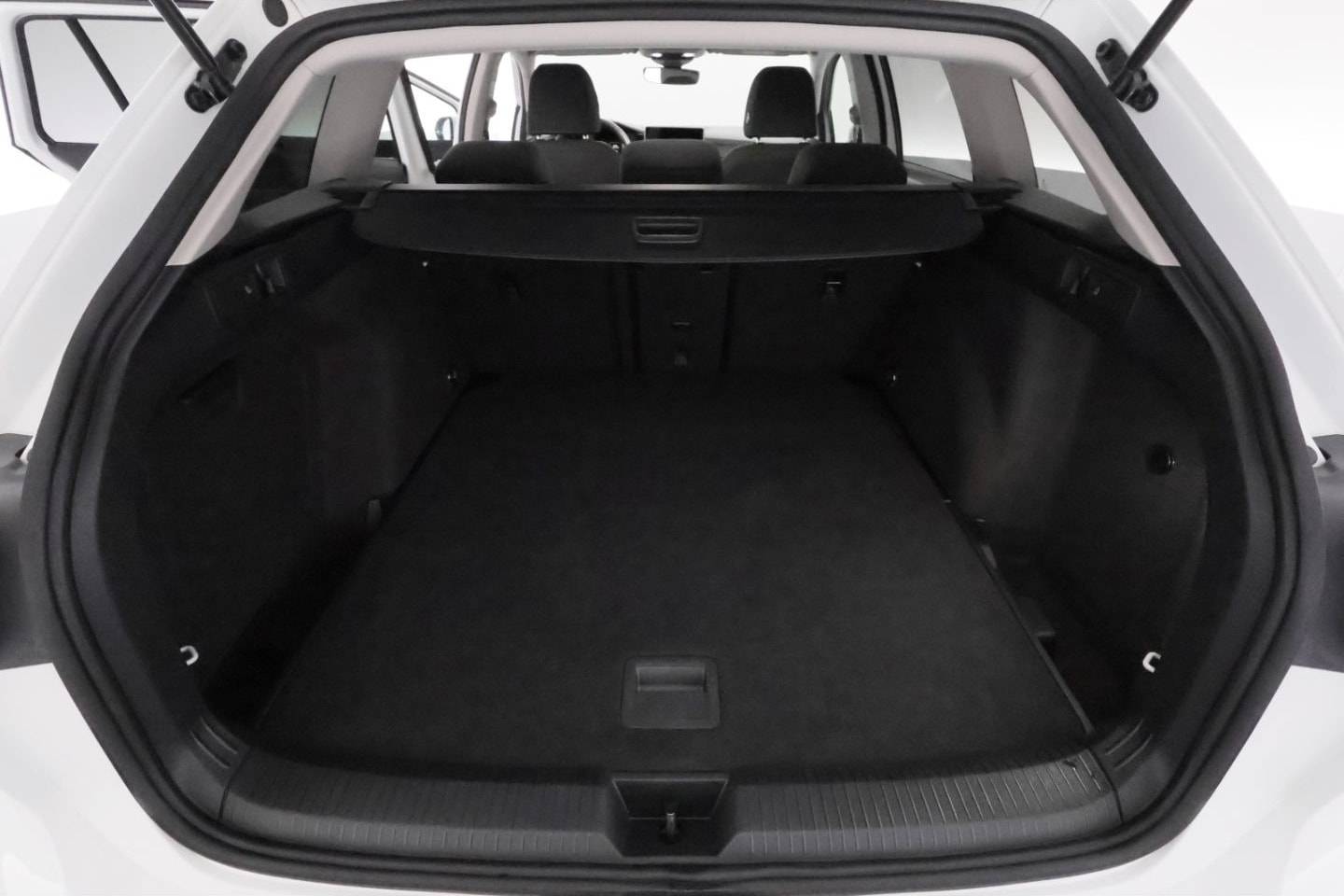 Volkswagen Golf Variant VIII 1.5TSI Life+LED+VIRTUAL+TEMPO foto 19