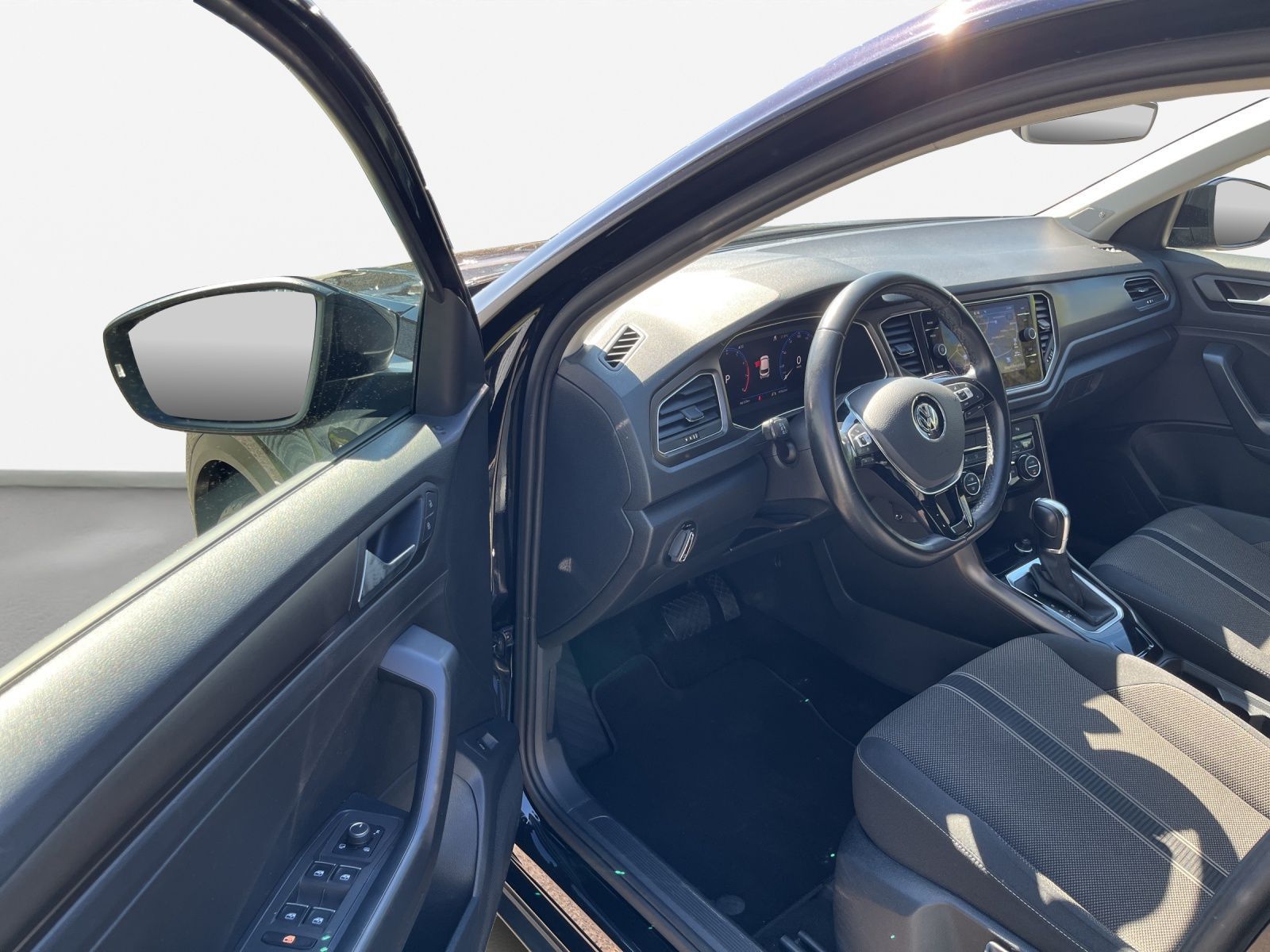 Volkswagen T-Roc Style 1.5 l TSI R-Line+Pano+LED+Kamera+ACC foto 15